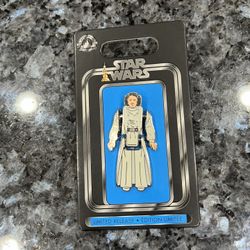 Disney Star Wars Princess Leia Action Figure Pin.  Limited Release.  Brand new on original card.  