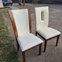 Very nice the chairs