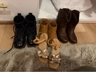 Girls shoes size 12