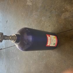 10 Pound Nos Tank