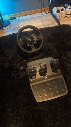 Logitech G920 steering wheel and pedals