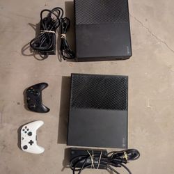 Used Basic Xbox Console & Controllers