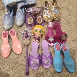 Play Heels, Crown, Scepter and Baby Rapunzel