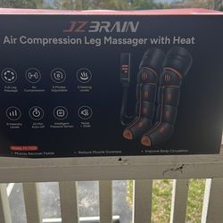 Air compression leg massager with heat