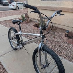 20"x2.35. MONGOOSE OLD SCHOOL VINTAGE BMX BIKE. 80'S 90'S. FRESHLY TUNE UP 👌🏼