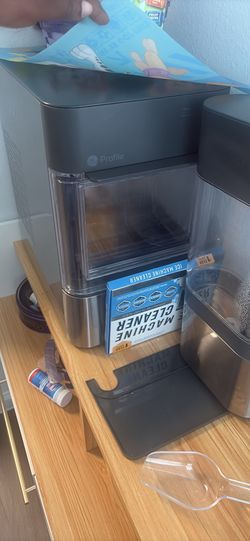 Ice maker