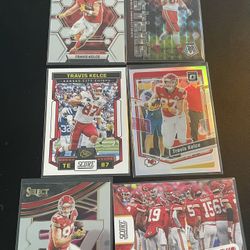Travis Kelce Card Lot