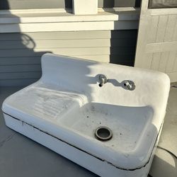 Vintage Porcelain/Cast Iron Sink 