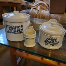 Kitchen Crock/serving Dish