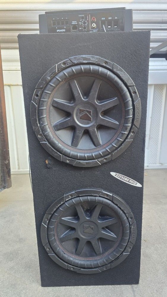 Kickers With Amp