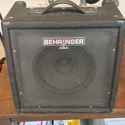 Speaker BEHRINGER