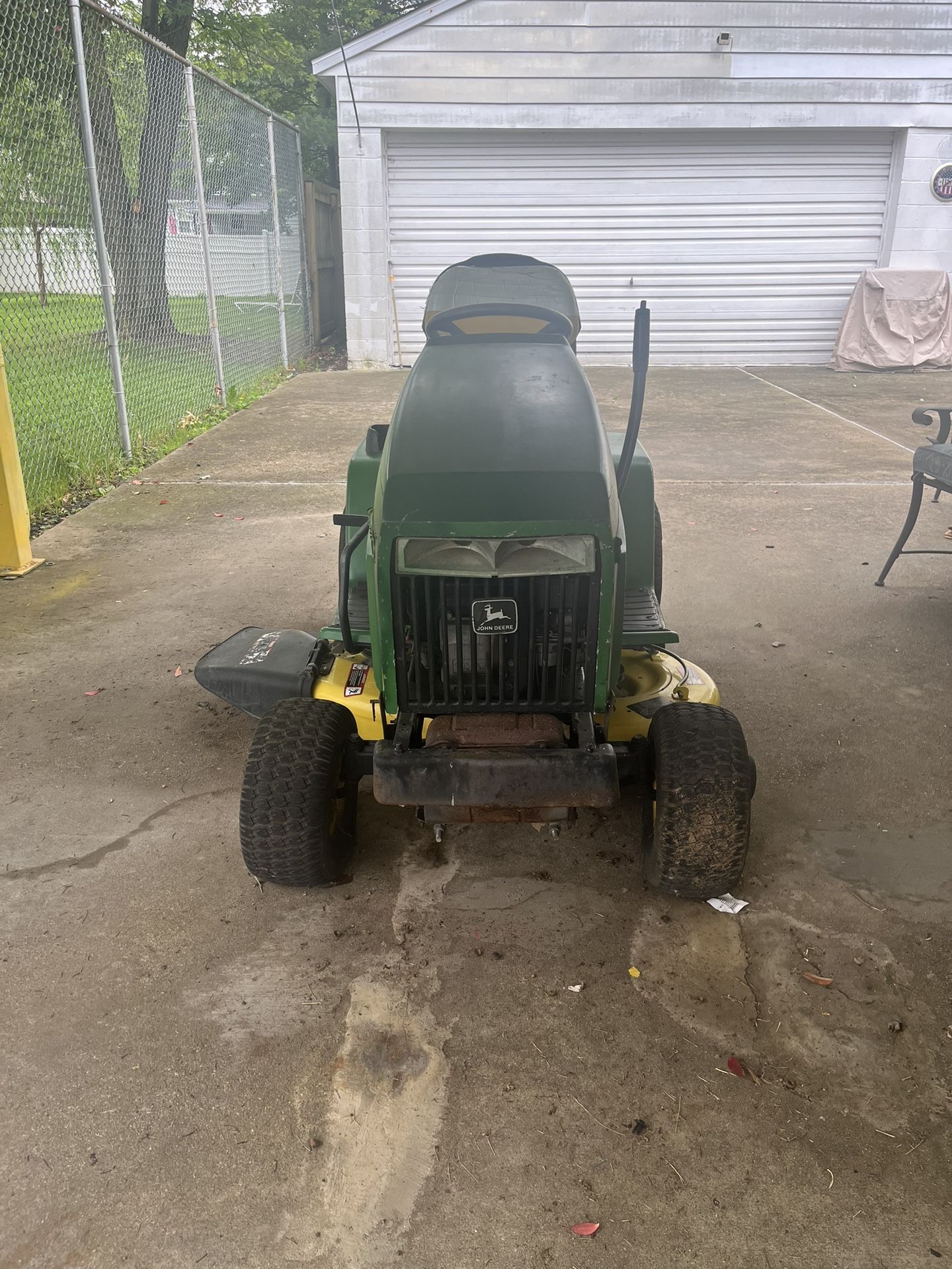 John Deere Riding mower