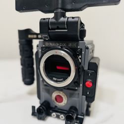 RED DRAGON 5K S35 DSMC2 Professional Cinema Camera Brain | 5K RAW | RED Touch Monitor - Canon EF