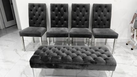 Meridian Furniture Juno 19.5" H Velvet Dining Chair in Grey (Set of 4) and bench