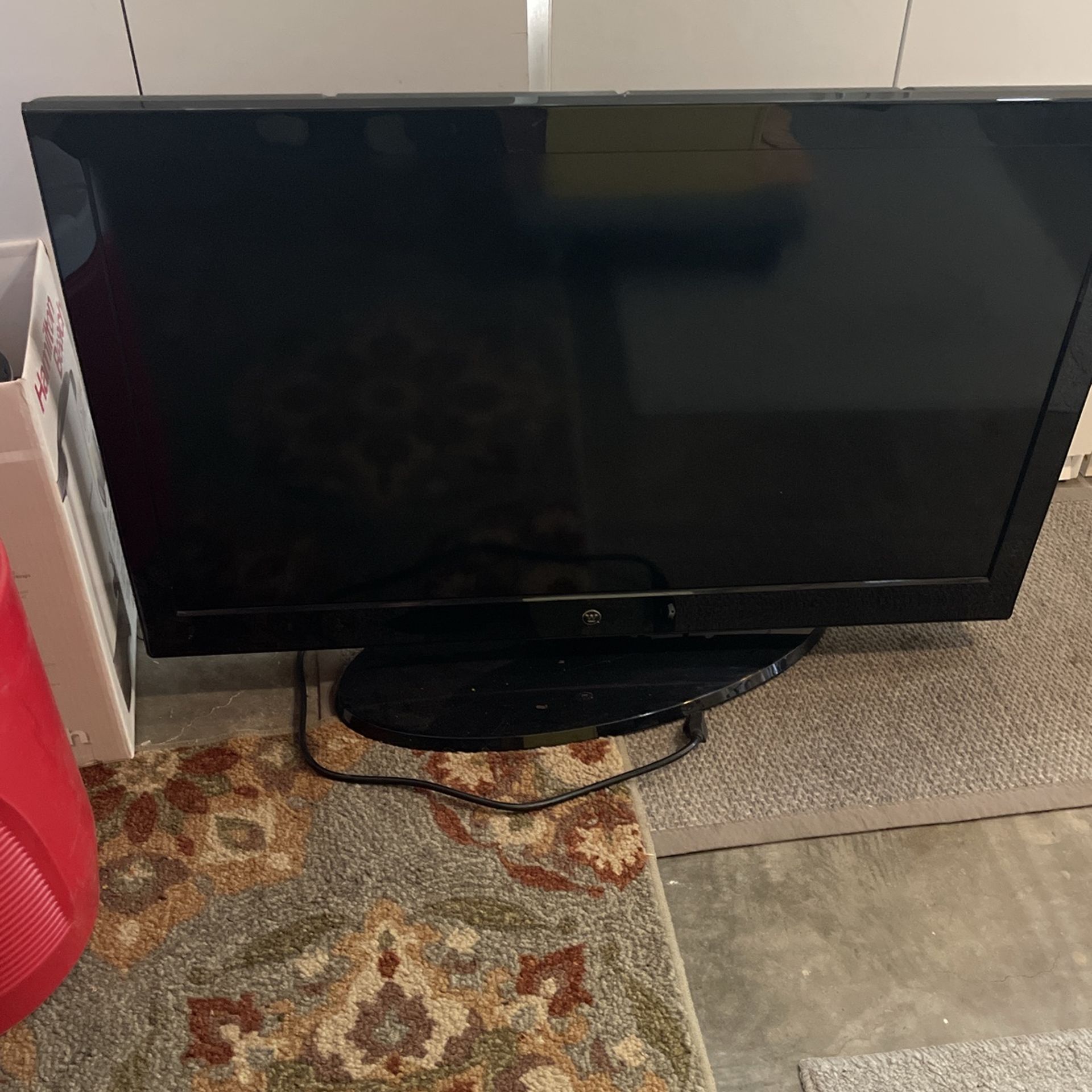 35 X 29 “ Color TV And Wall Rack