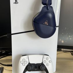 PS5 Digital + Headphone + Controller + Cord