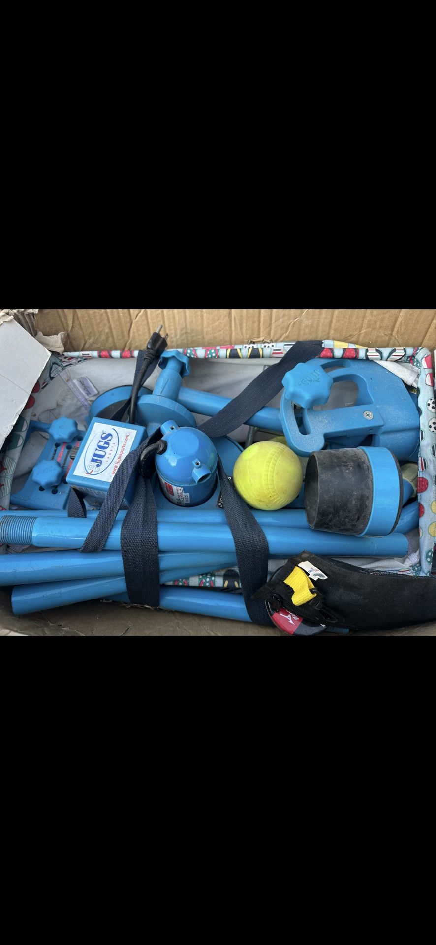 Softball Adjustable Fast Pitch Machine