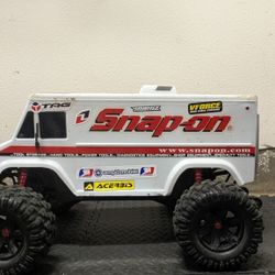 TRAXXAS  Truck RC Car