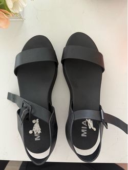 Mia black womens sandal