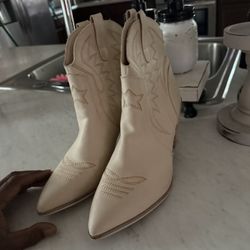 Size 10 Cowgirl Boots 