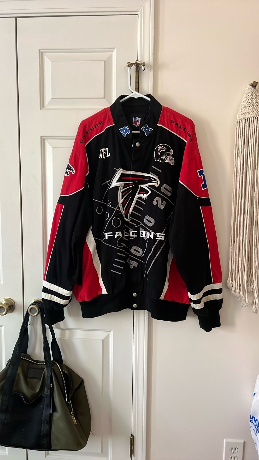 Official Falcons Scoreboard Jacket Size XL