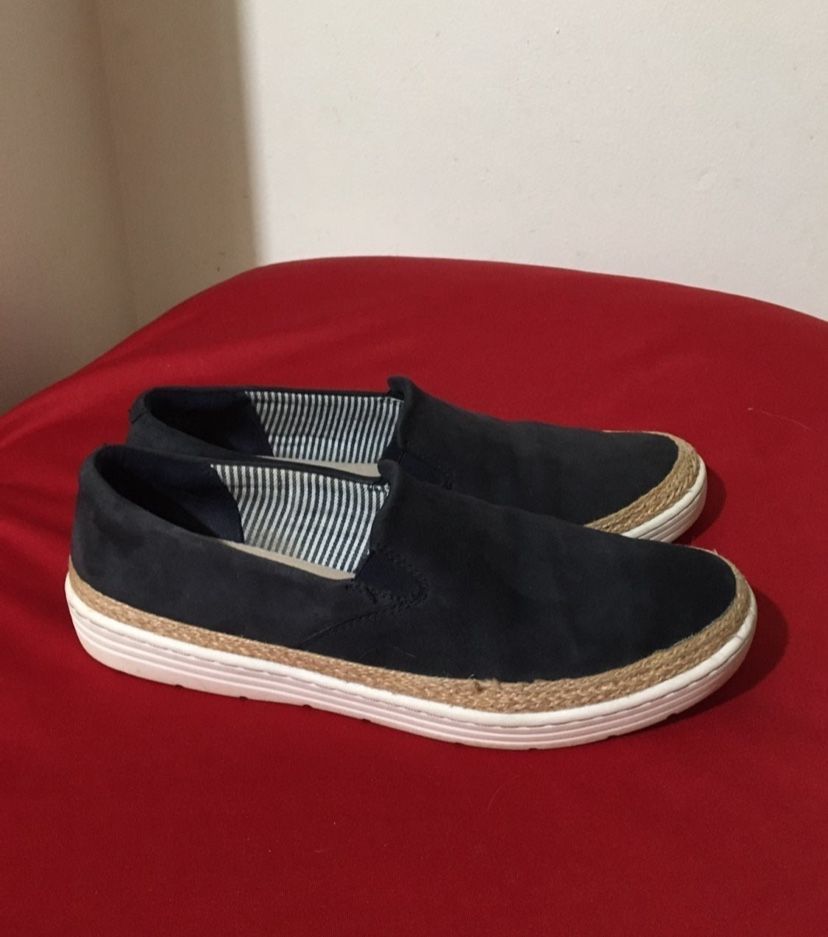 Clark’s Collection Ultimate Comfort Suede Slip On Women Shoes Size 9.5
