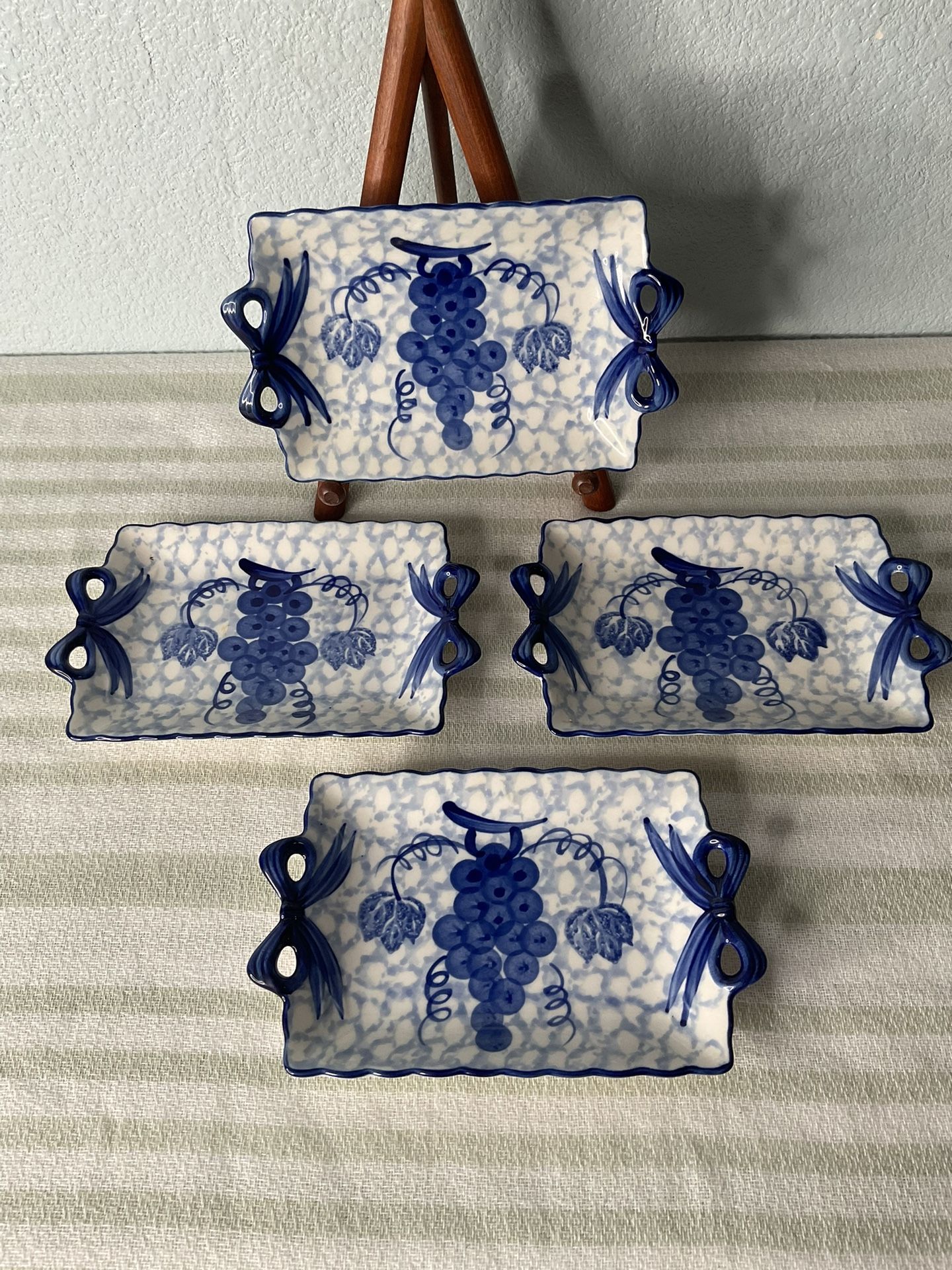 M Chulki Love Space Lamanita Design By England Korean Trays Set Of 4