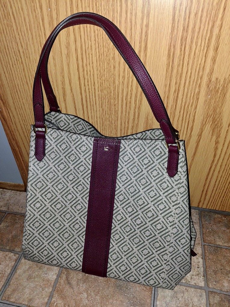 LIZ CLAIBORNE PURSE/LEATHER BACKPACK 