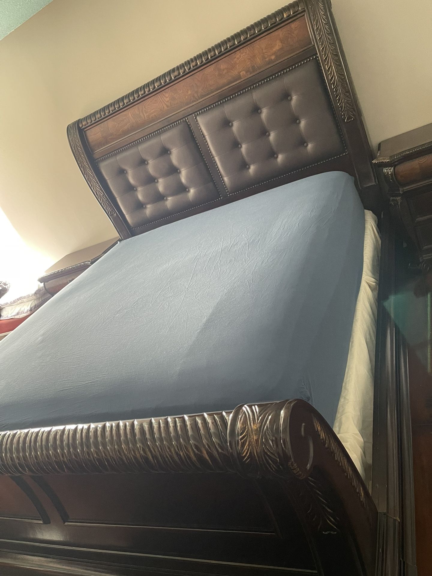 King Bedroom Set