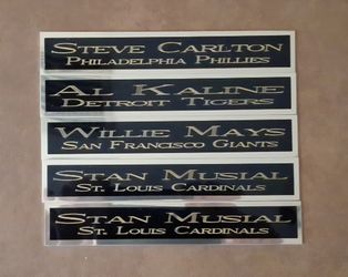 MLB BASEBALL ⚾️ NAMEPLATES FOR MEMORABILIA - SIZE ALL PHOTOS FOR DETAILS  - PRICED AT $10 OR LESS
