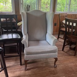 Queen Anne Upholstered Chair