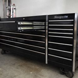  Snap-On 72” Master Series Tool Box KRL1032PC – Black