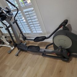 Life FITNESS ELLIPTICAL 