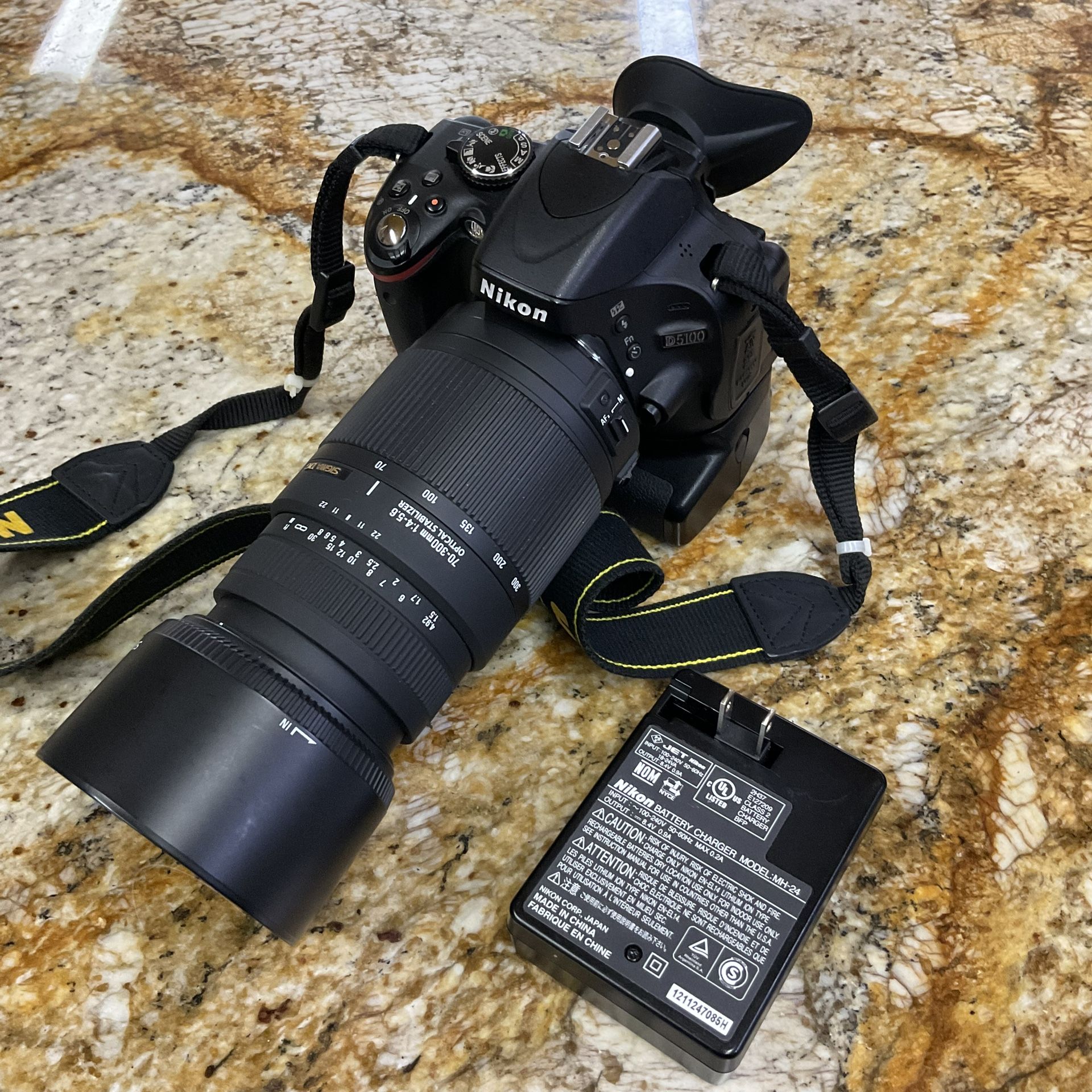 Nikon D5100 Digital Camera with Accessories