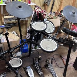 Roland Electric Drum Set 