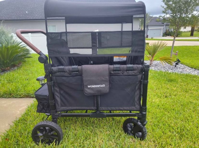 Volcanic~Black/Wonderfold(W4)four~seater~Luxe~wagon~with~canopy~&~Accessories