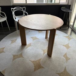 42” Round Table 3 Legs 