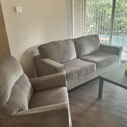 Moving Just Want To Give It’s New Home For Someone That Maybe In Need 