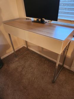 Desk with 2 drawers obo