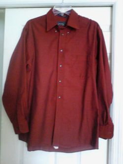 Men's deep red long sleeve