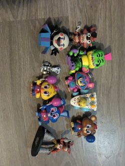 10 FNAF Figures