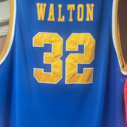 Walton UCLA #32