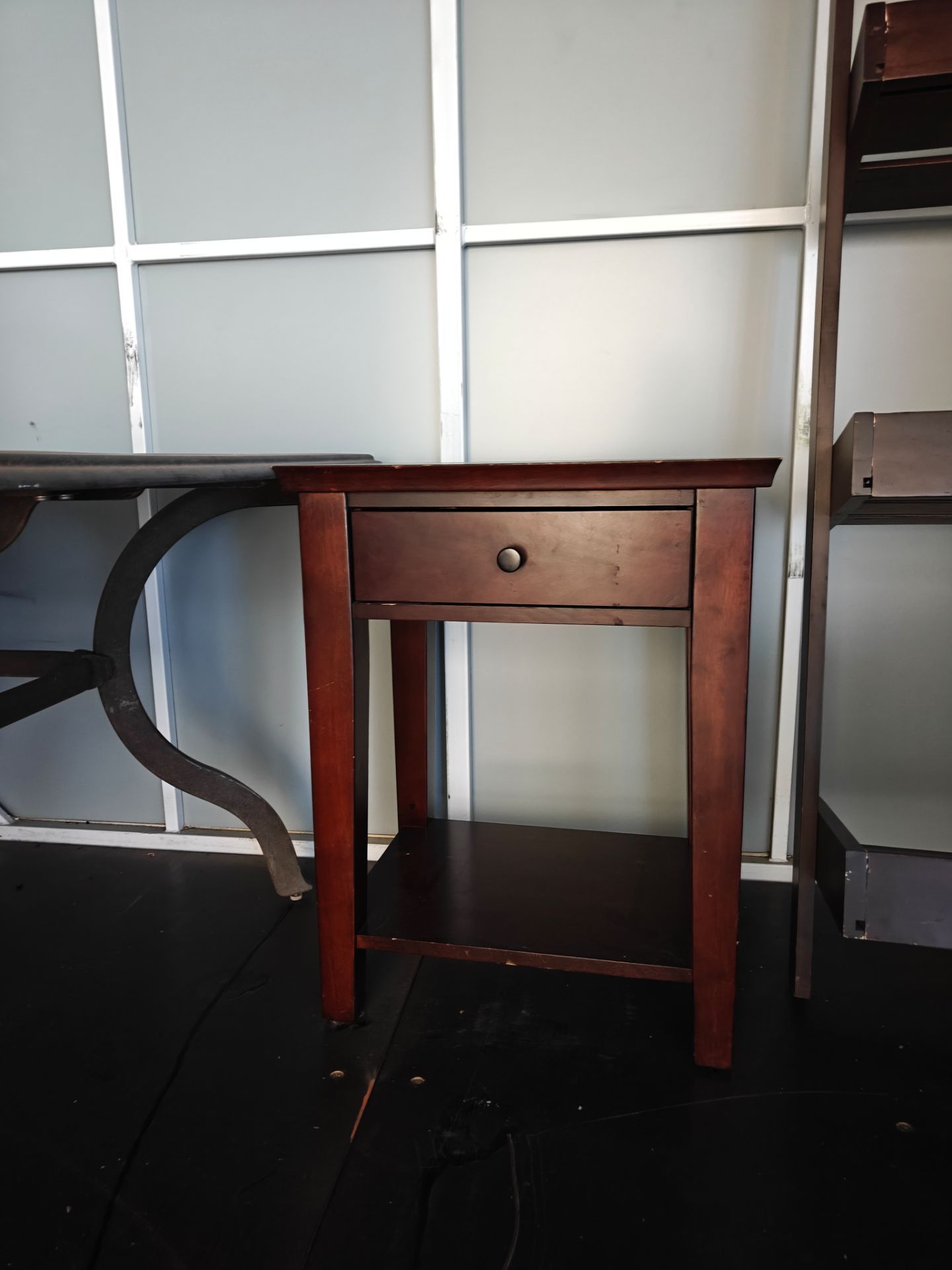 Night stand