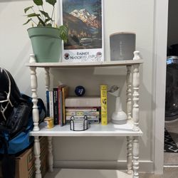 White Shelf 