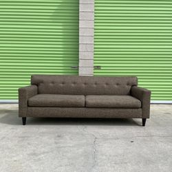 *Free Delivery* Modern Couch Sofa 3 Seater