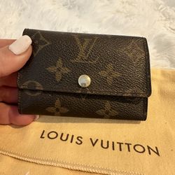 Authentic LOUIS VUITTON Card Holder 