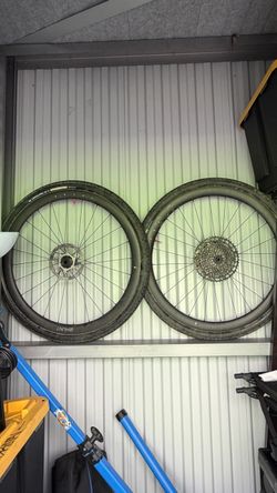 HUNT 40 Carbon Gravel Race Wheelset