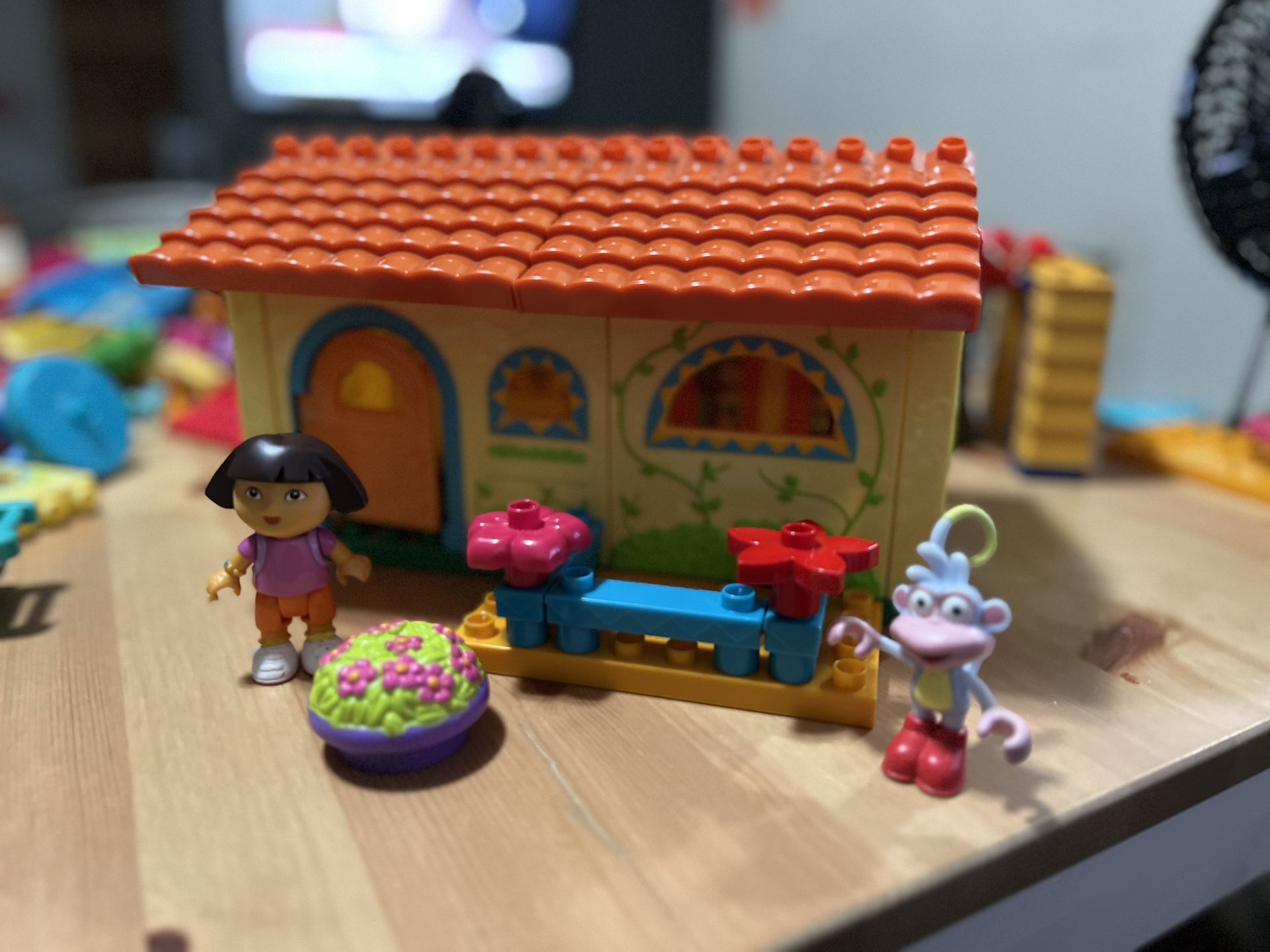 Mega Bloks Dora The Explorer