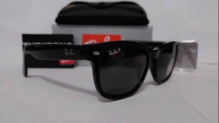 RayBan "New" Wayfarer 2132 55mm Medium Size Polarized 