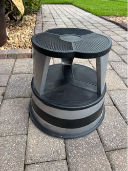 Kramer Kik Step Rolling Step Stool